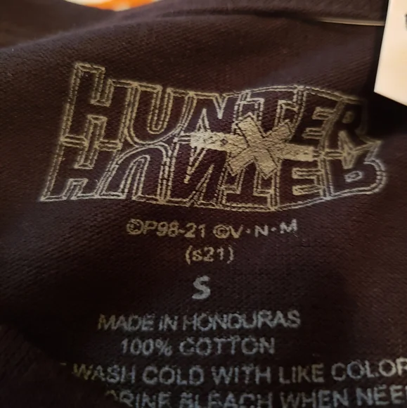 Hunter X Hunter T-Shirt - Picture 3 of 4